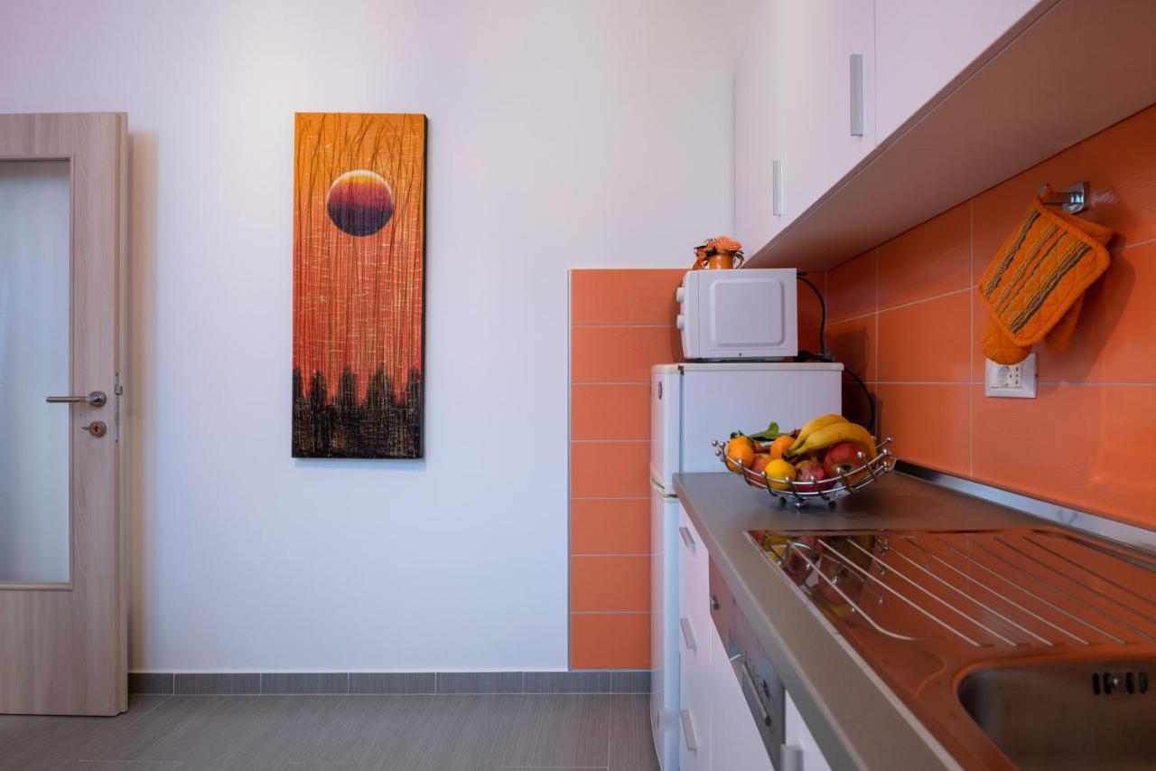 Apartments Greta & Ivona Pula Extérieur photo