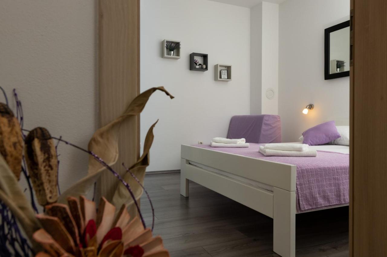 Apartments Greta & Ivona Pula Extérieur photo