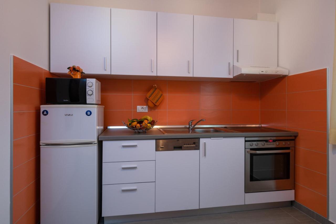 Apartments Greta & Ivona Pula Extérieur photo