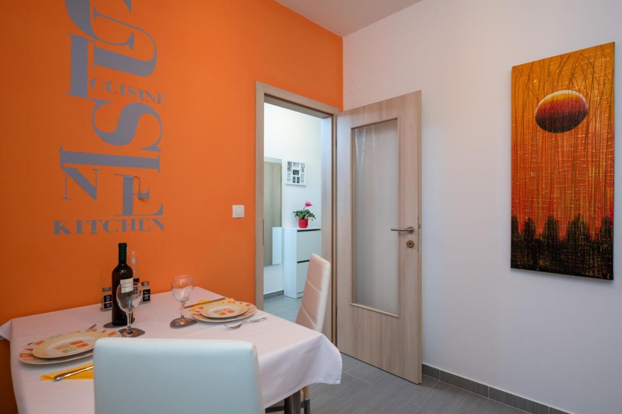 Apartments Greta & Ivona Pula Extérieur photo